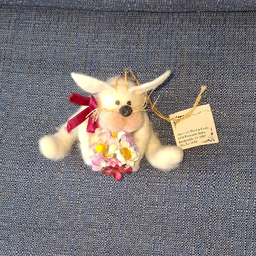 NWT Felted Wool Easter Bunny Ornament